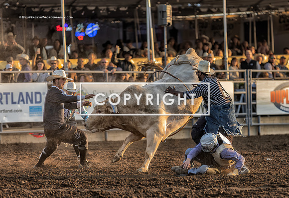 1 - Ray Ray Taylor & Warren Enz - 2025 Santa Maria Extreme Bulls