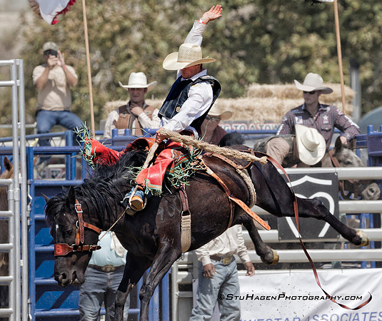 Corburn Bradshaw on 462 Owyhee Break BI