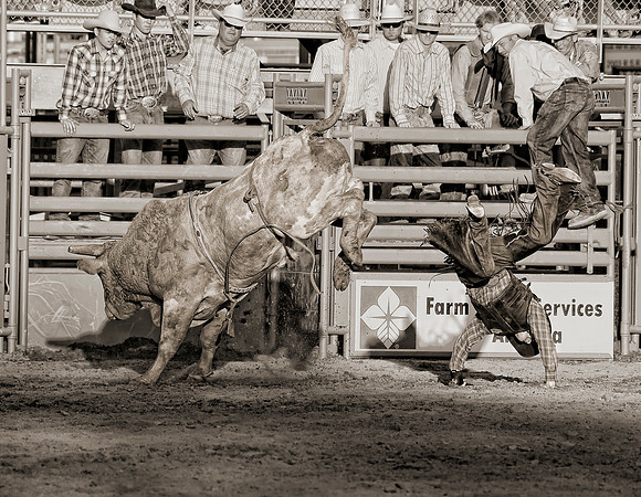Rodeo Twister - Right Hand Blue Left Hand Red